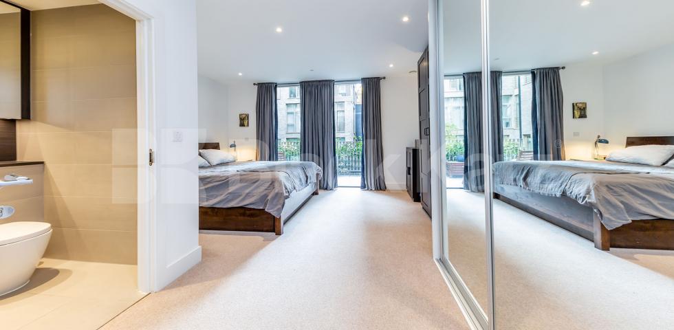 			2 BED 2 BATH + TERRACE!, 2 Bedroom, 1 bath, 1 reception Flat			 Rochester Place, CAMDEN